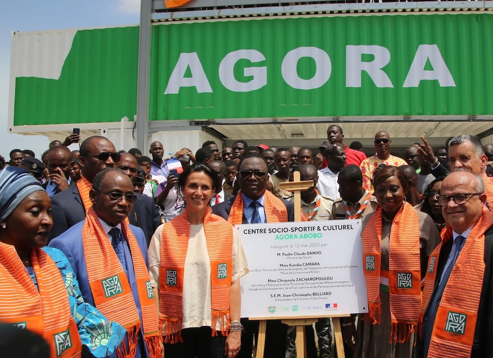 AGORA-terrain-football-social-winwin-afrique-sport-inauguration